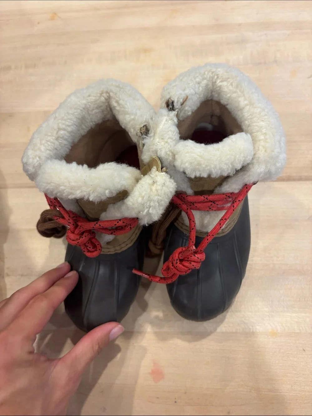 Sperry Kids Brown and Red Lace Insulated Duck Boots